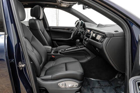 2022 Porsche Macan S