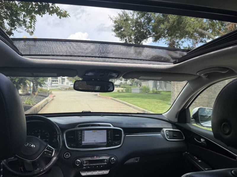 2019 Kia Sorento SX V6