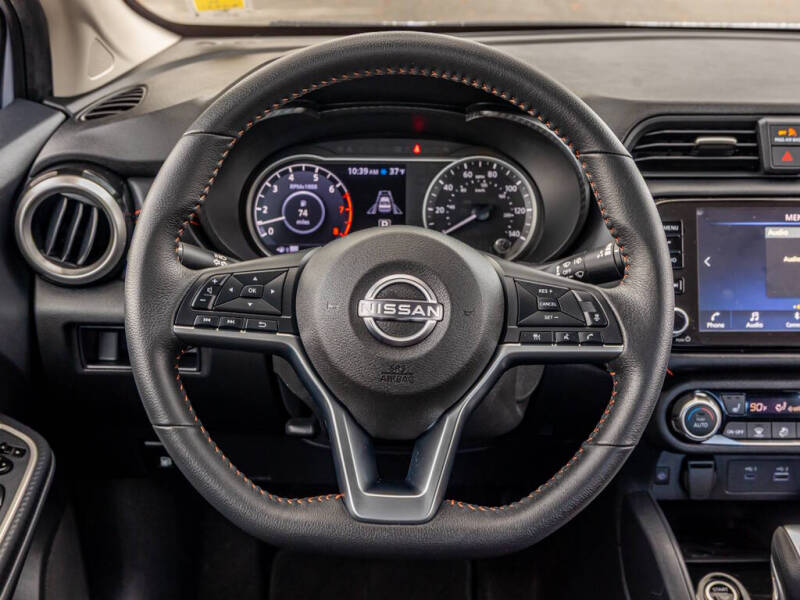 2024 Nissan Versa SR