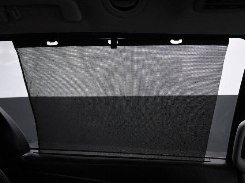 2017 Toyota Sienna SE Premium 8-Passenger