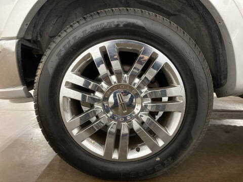 2008 Lincoln Mark LT