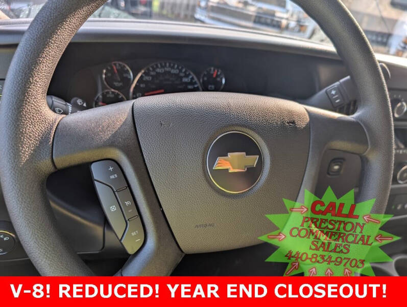 2025 Chevrolet Express 2500