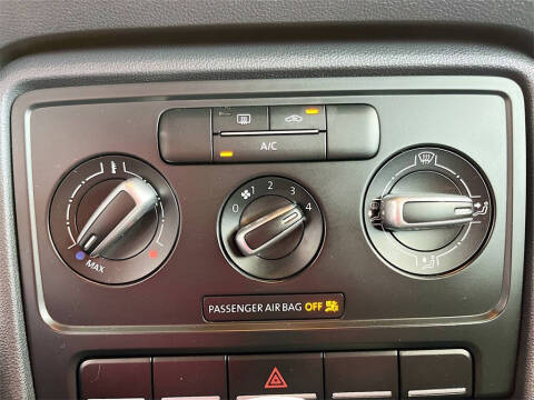 2019 Volkswagen Beetle 2.0T S