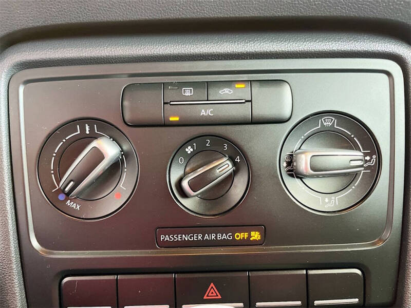 2019 Volkswagen Beetle 2.0T S