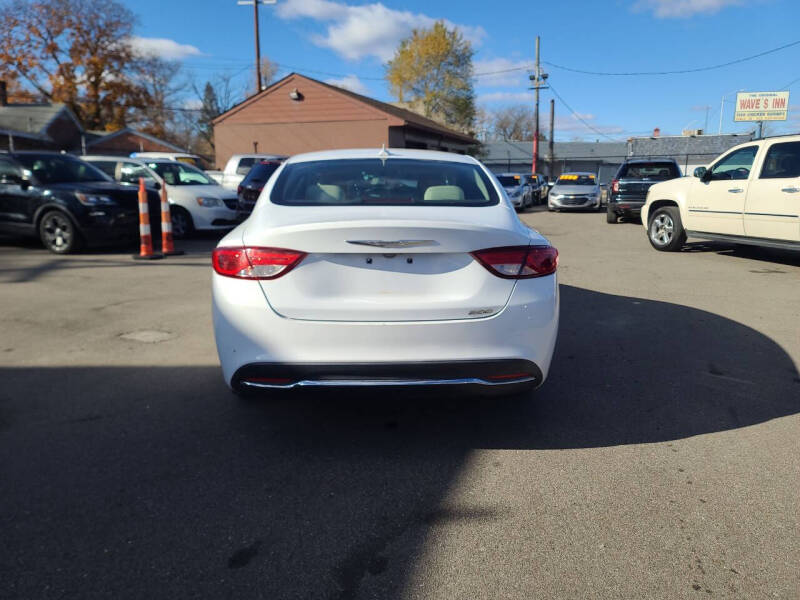 2016 Chrysler 200 Limited