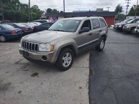 2005 Jeep Grand Cherokee for sale at Flag Motors in Columbus OH