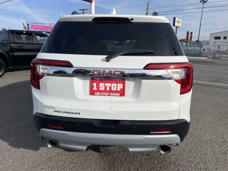 2021 GMC Acadia SLT