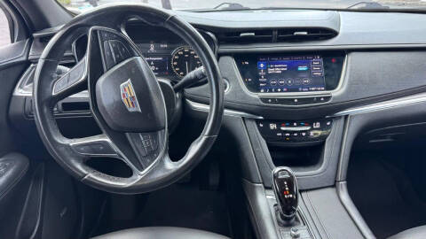 2020 Cadillac XT5 Luxury