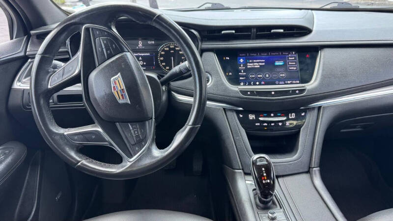 2020 Cadillac XT5 Luxury