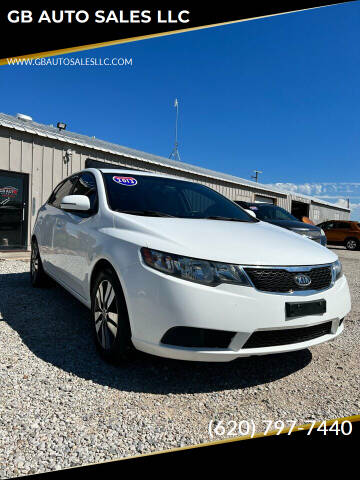 2013 Kia Forte5 for sale at GB AUTO SALES LLC in Great Bend KS