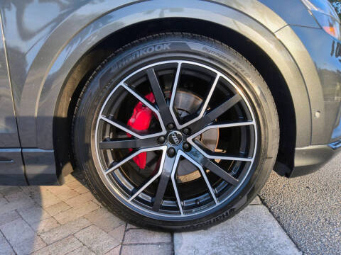 2019 Audi Q8 quattro Prestige 55 TFSI