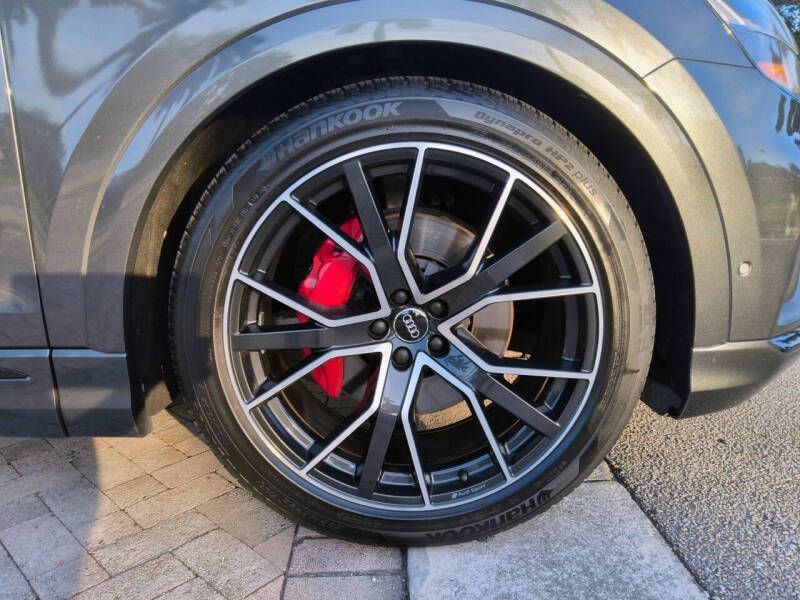 2019 Audi Q8 quattro Prestige 55 TFSI