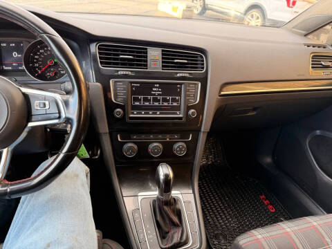 2017 Volkswagen Golf GTI S