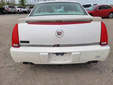 2011 Cadillac DTS Platinum Collection