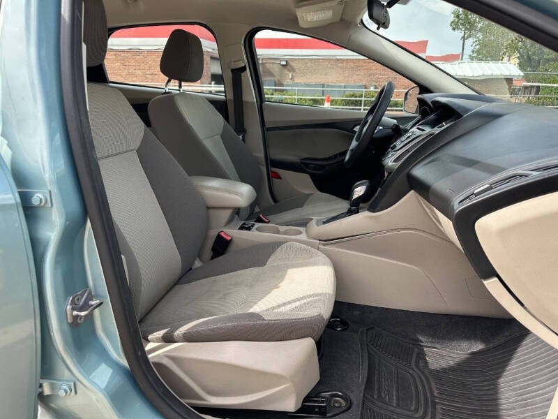 2012 Ford Focus SE