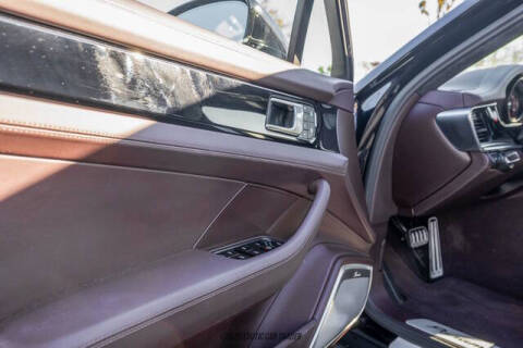 2023 Porsche Panamera GTS