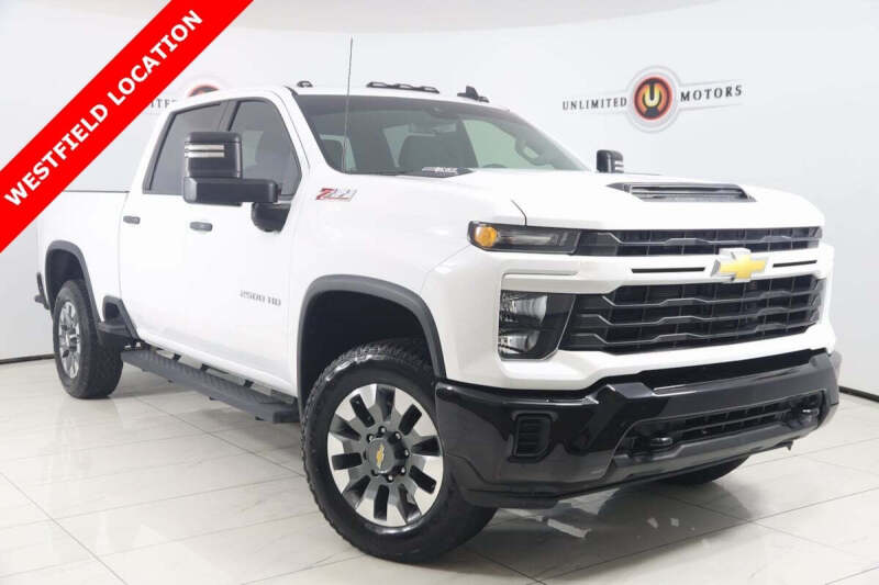 2024 Chevrolet Silverado 2500HD Custom's photo
