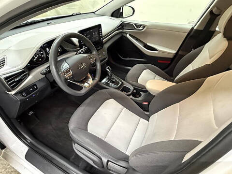 2020 Hyundai Ioniq Hybrid Blue