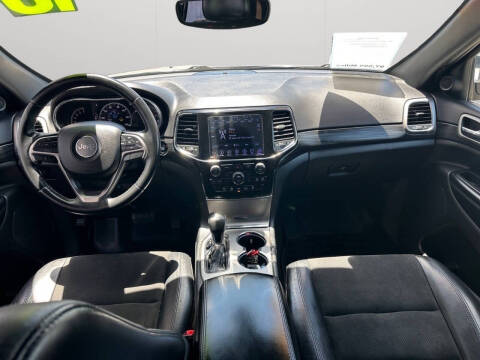 2019 Jeep Grand Cherokee Laredo