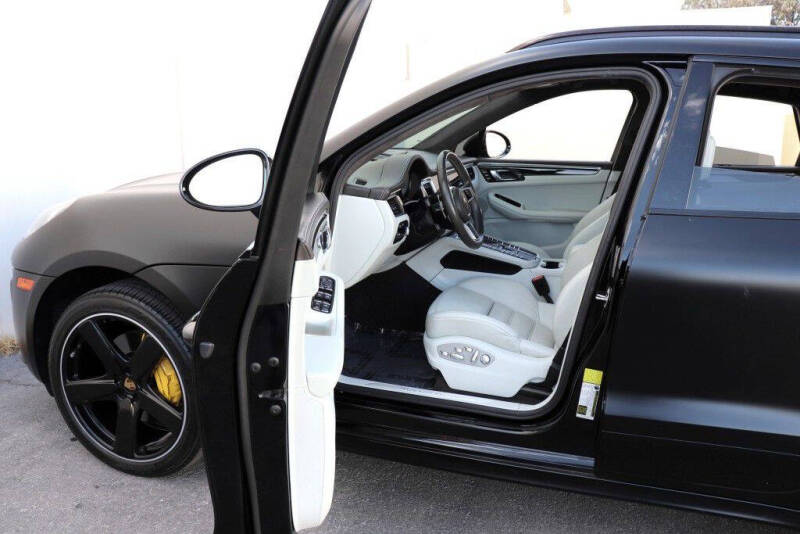 2018 Porsche Macan