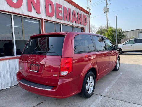 2013 Dodge Grand Caravan SXT