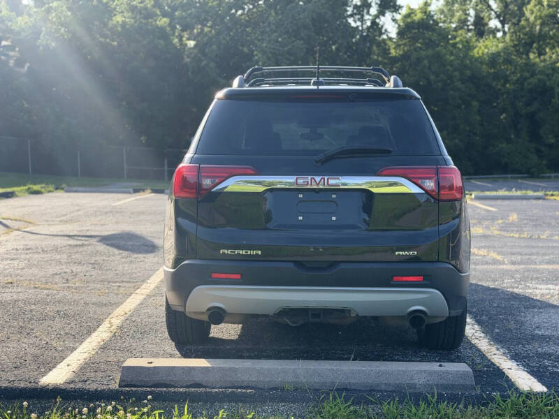 2017 GMC Acadia SLE-2