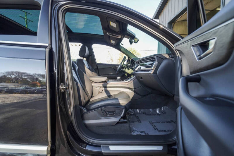 2021 Audi Q7 quattro Premium Plus 55 TFSI