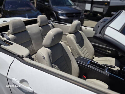 2011 Ford Mustang V6