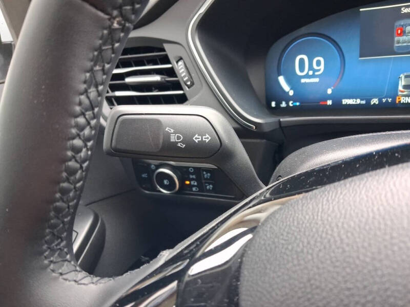 2025 Ford Escape Platinum