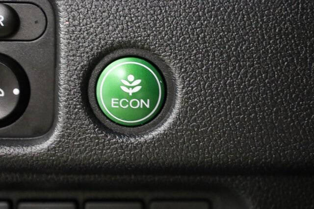 2019 Honda Pilot Touring w/Rear Captain's Chairs