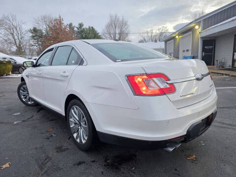 2011 Ford Taurus Limited