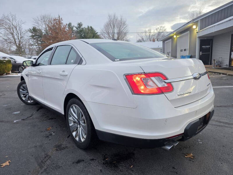 2011 Ford Taurus Limited