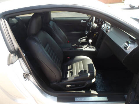 2009 Ford Mustang GT Deluxe