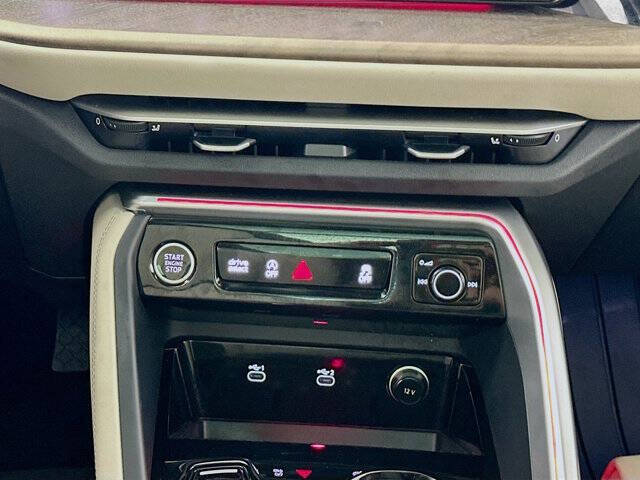 2025 Audi Q5 quattro Prestige TFSI