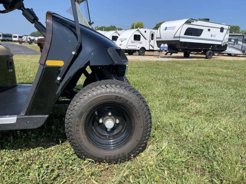 2005 E-Z-GO 4passenger Electric