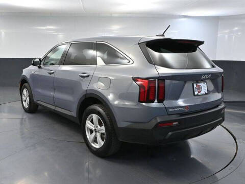2023 Kia Sorento LX