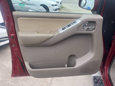 2008 Nissan Pathfinder SE V8