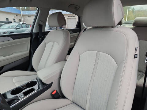 2017 Hyundai Sonata Hybrid SE