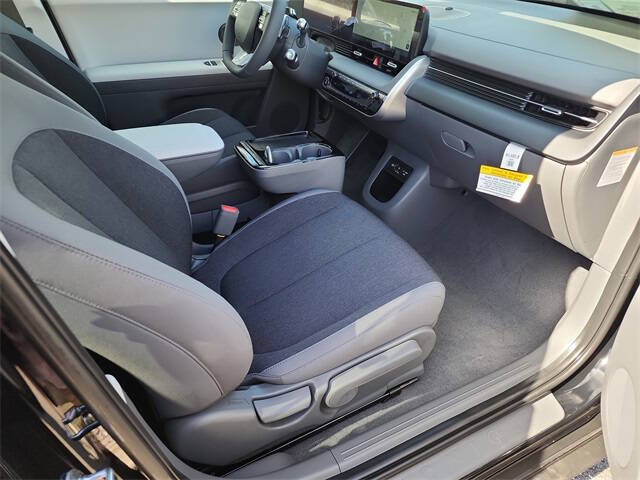 2025 Hyundai Ioniq 5 SE