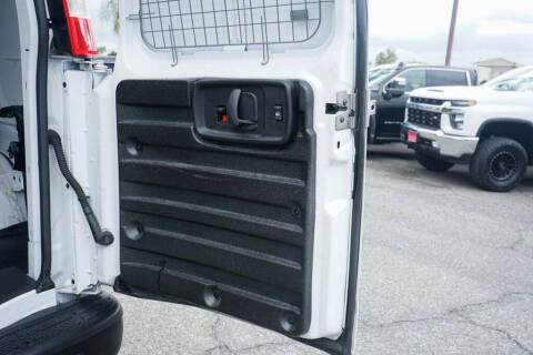 2023 Chevrolet Express 2500
