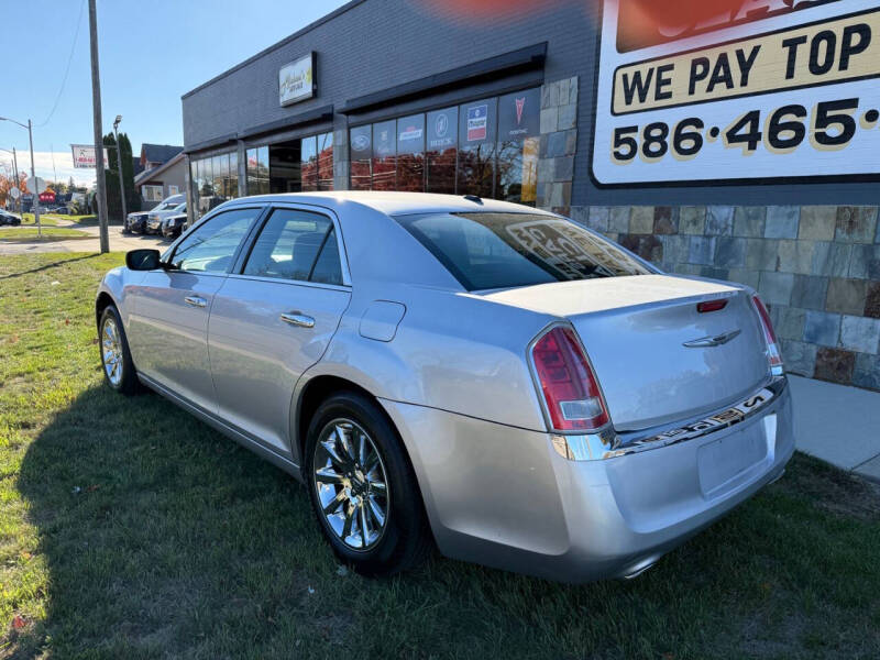 2012 Chrysler 300 Limited