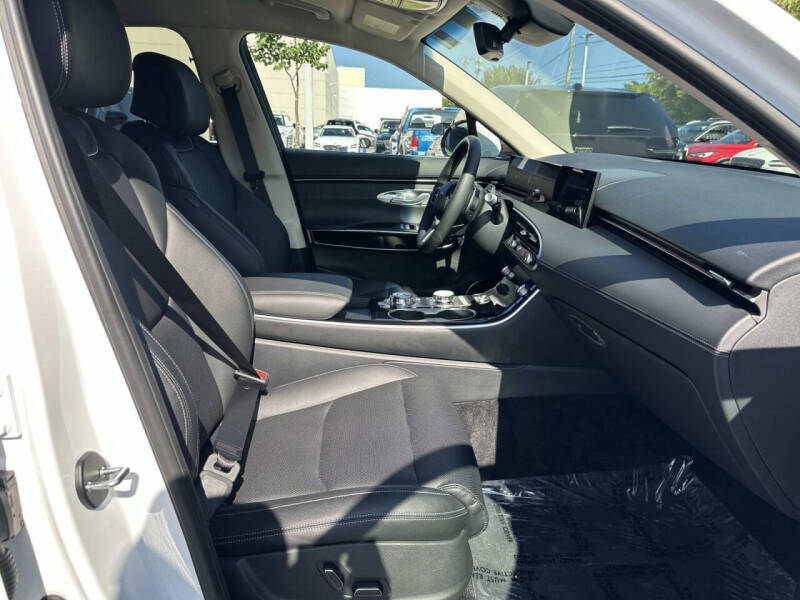 2026 Genesis GV70