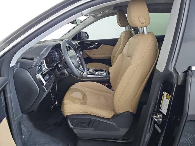 2023 Audi Q8 quattro Premium 55 TFSI