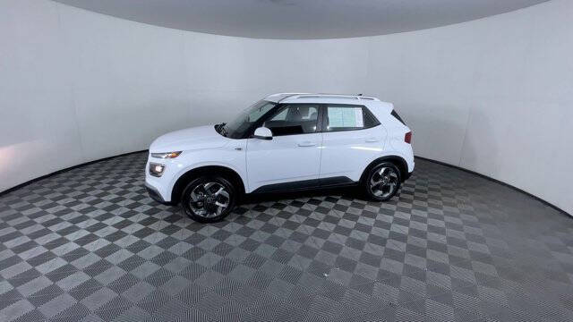 2022 Hyundai Venue SEL