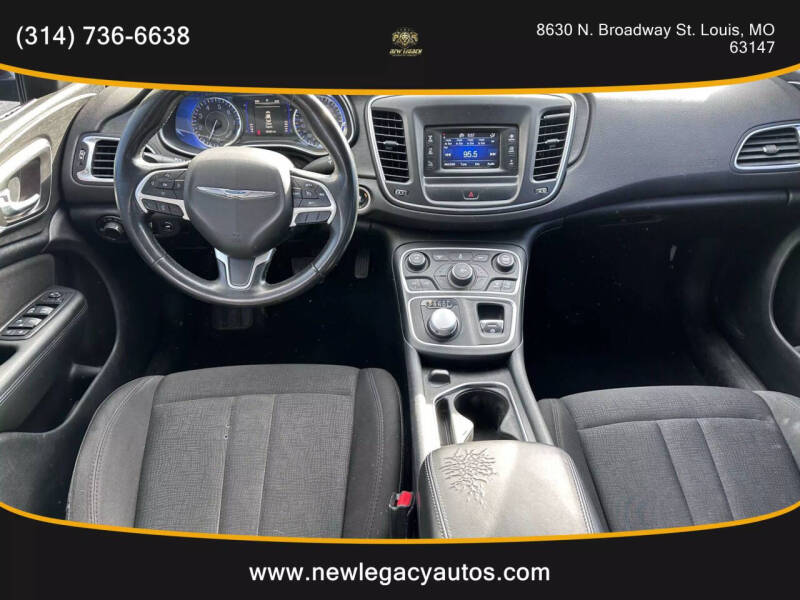 2016 Chrysler 200 Limited