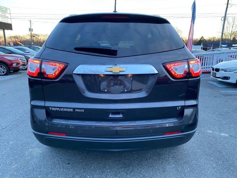 2017 Chevrolet Traverse LT