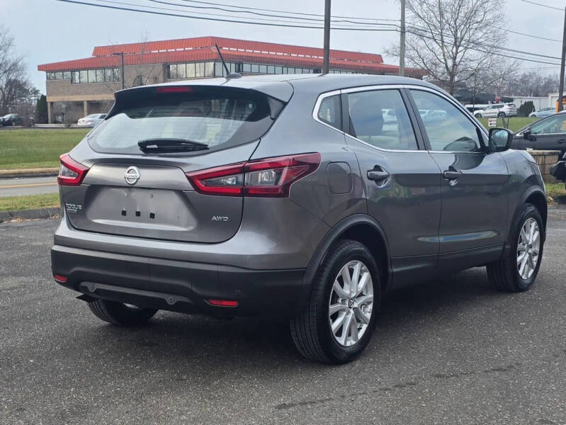 2022 Nissan Rogue Sport S
