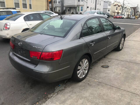 2009 Hyundai Sonata for sale at Best Cars R Us LLC in Irvington NJ