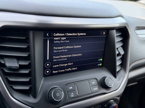 2021 GMC Acadia AT4