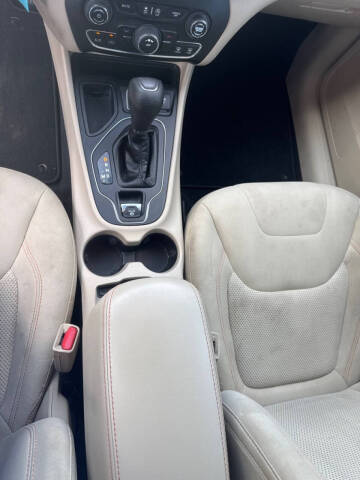 2019 Jeep Cherokee Latitude
